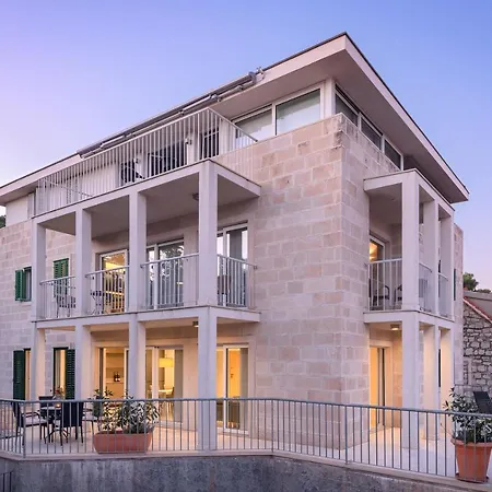 Aurora - Elegance&luxury Apartamento
